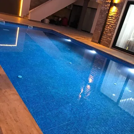 Havuzlu Sifir Lux Denize Nazir Кемер