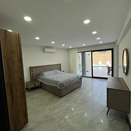 Вилла Havuzlu Sifir Lux Denize Nazir *