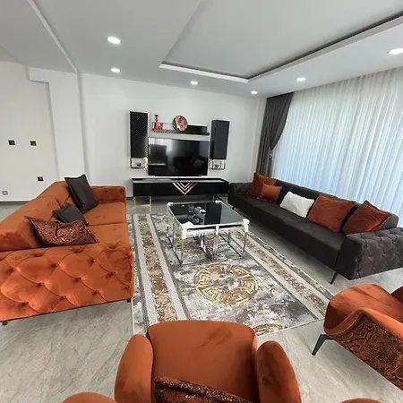 Havuzlu Sifir Lux Denize Nazir