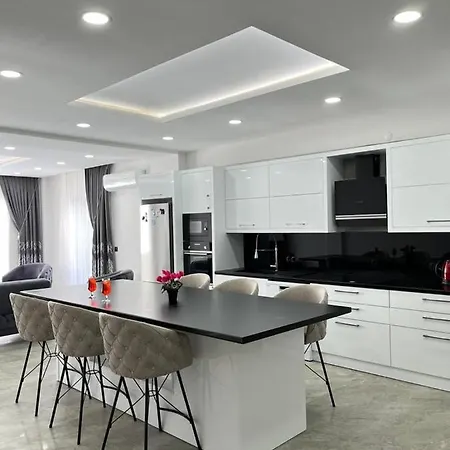 Havuzlu Sifir Lux Denize Nazir 빌라 케메르