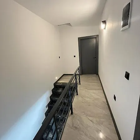 Havuzlu Sifir Lux Denize Nazir 빌라 *