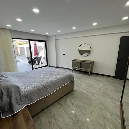 빌라 Havuzlu Sifir Lux Denize Nazir *